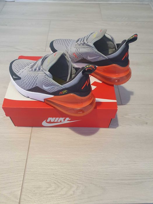 Adidași Nike Air Max 270 Damă