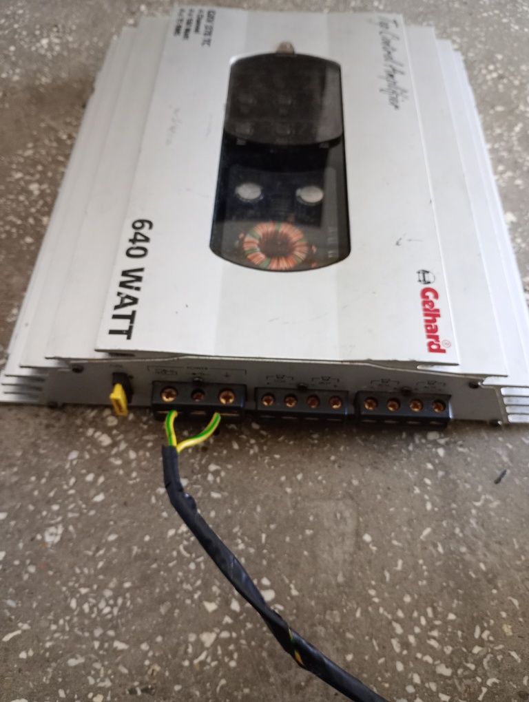 Amplificator auto  640w