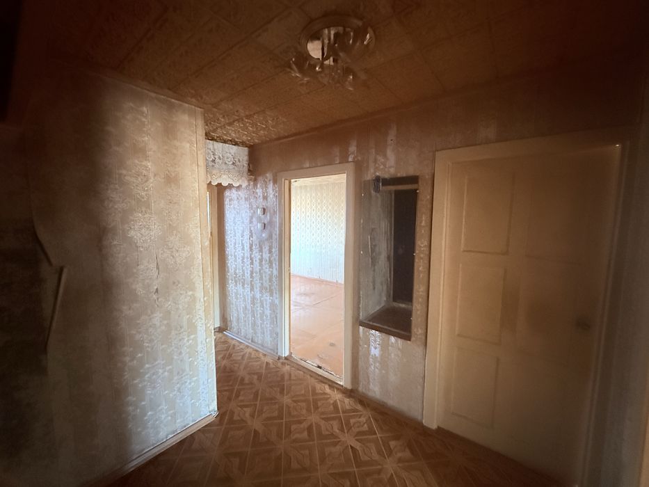 Продается 3-х комн.квартира без ремонта
