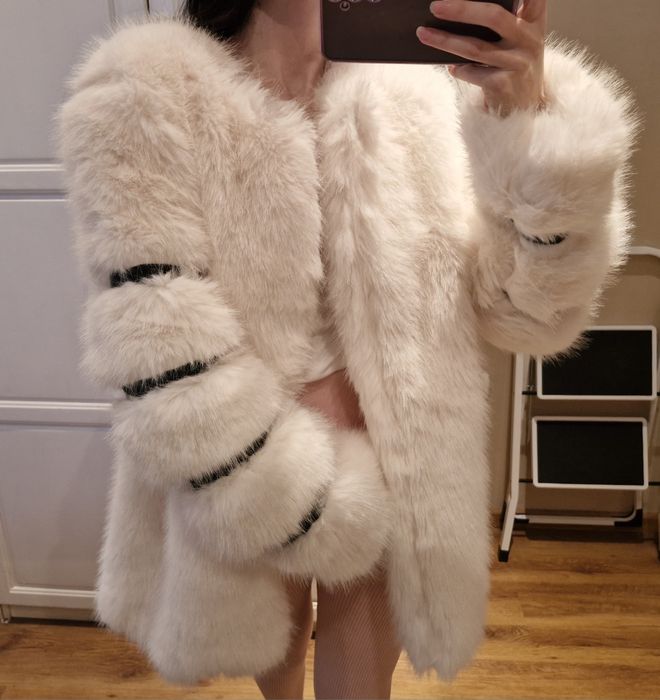 ново дамско палто с косъм