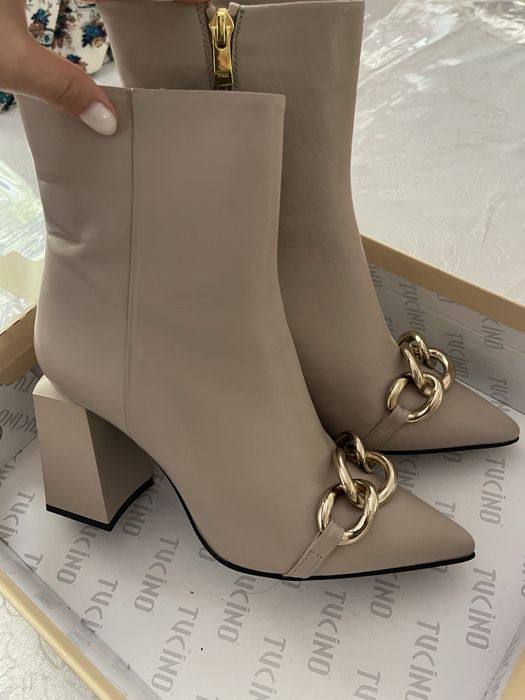 Женская обувь