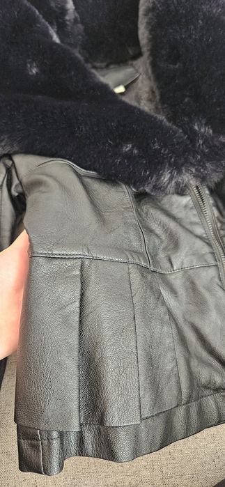 Geacă / jachetă superbă din piele ecologică și îmblănită