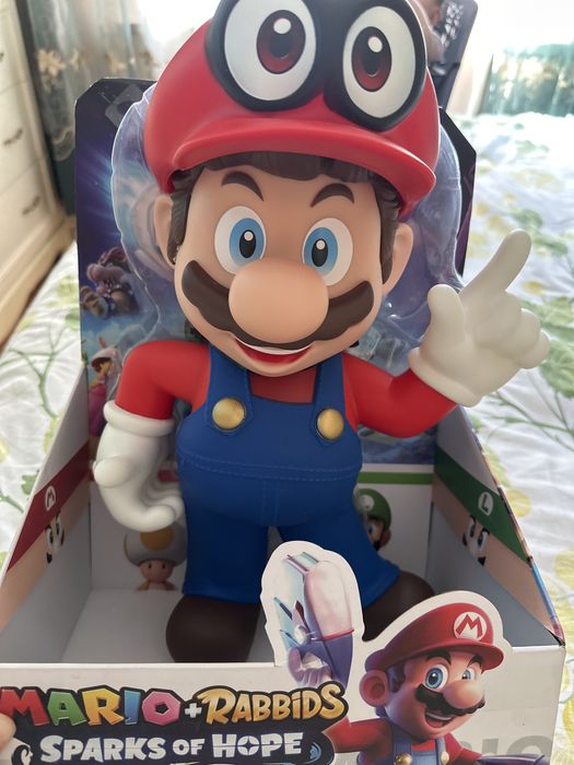 Игрушка Марио