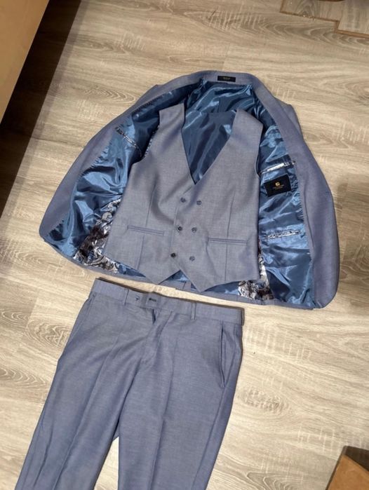 Costum bărbați , mărimea S