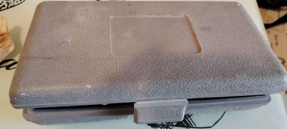 Trusa de chei în cutie