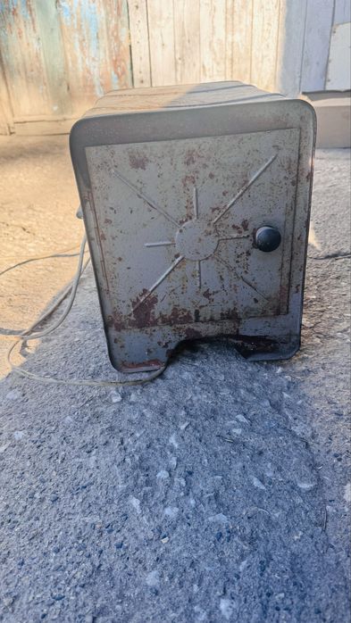 Продам духовку электрический