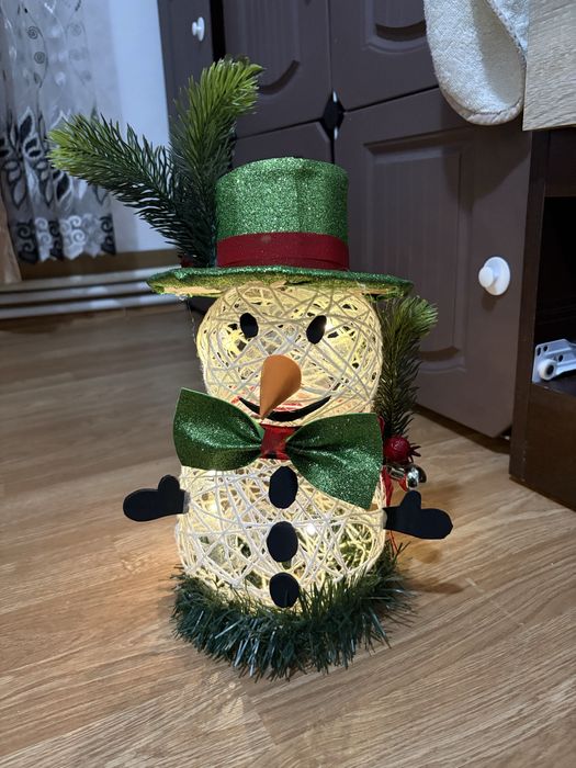 Om de zapada cu led - decor pentru sarbatori