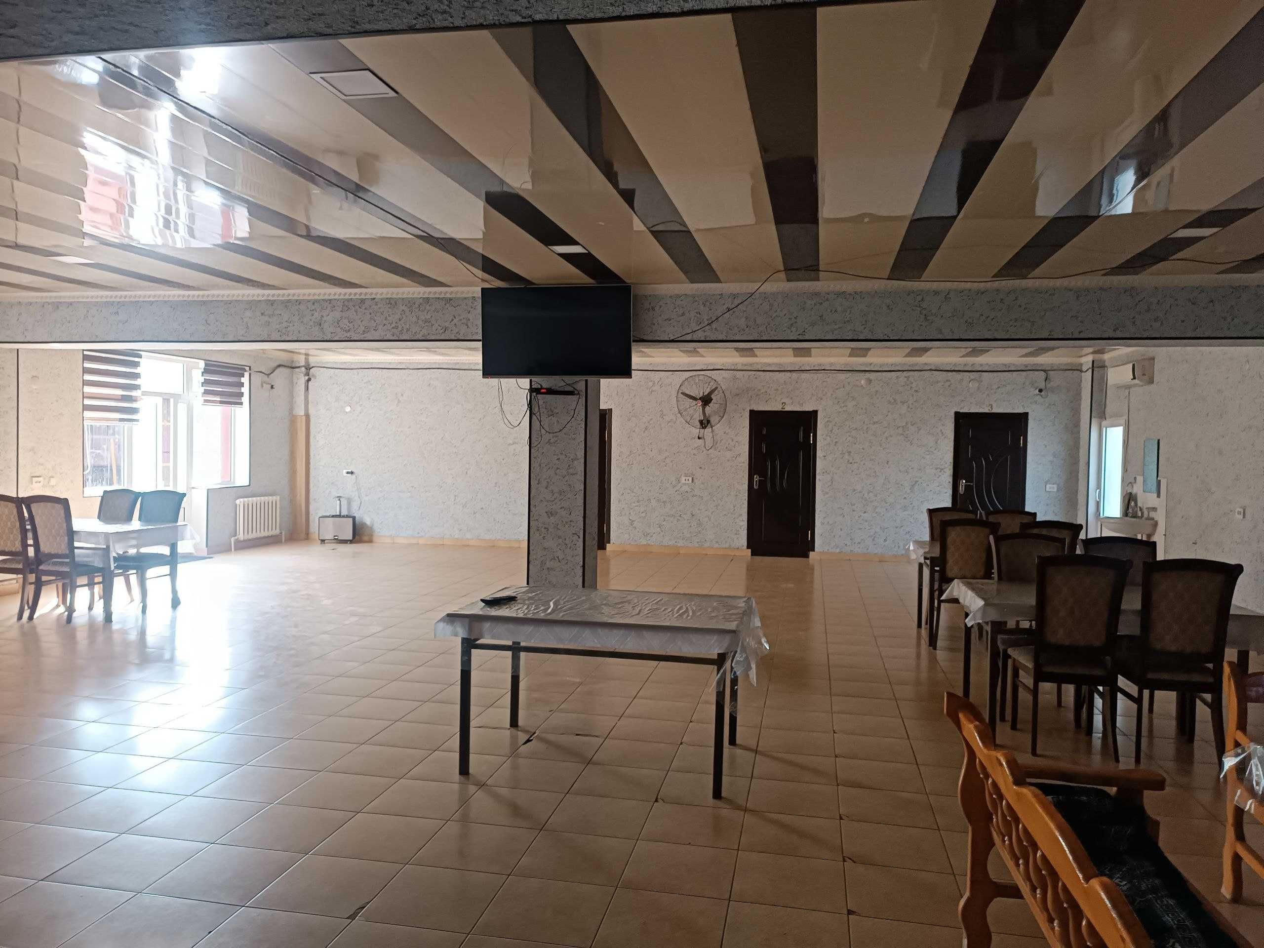 Shorchi tumanida oshxona binosi bolib tolab sharti bilan sotiladi