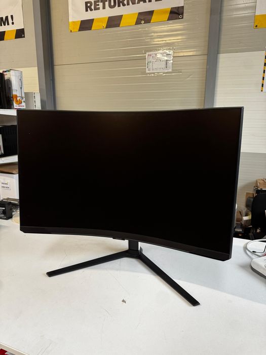 Monitor Samsung Curbat Odyssey Neo G8