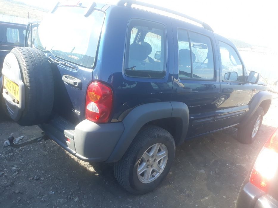 Dezmembrez Jeep Cherokee motor 2.5 diesel