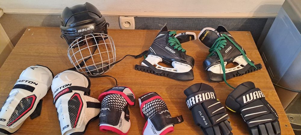 Продаю  детскую  хоккейную экипировку