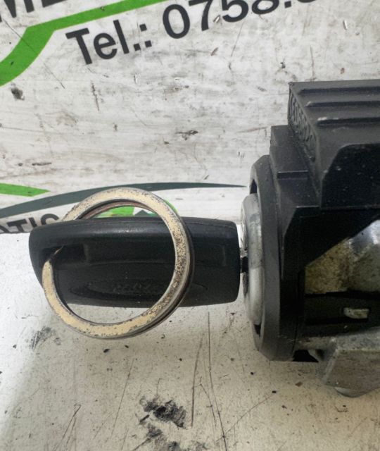 Contact cu cheie 3M51 3F880 AC 3M51 3F880 AC Ford Focus a 2-a generat