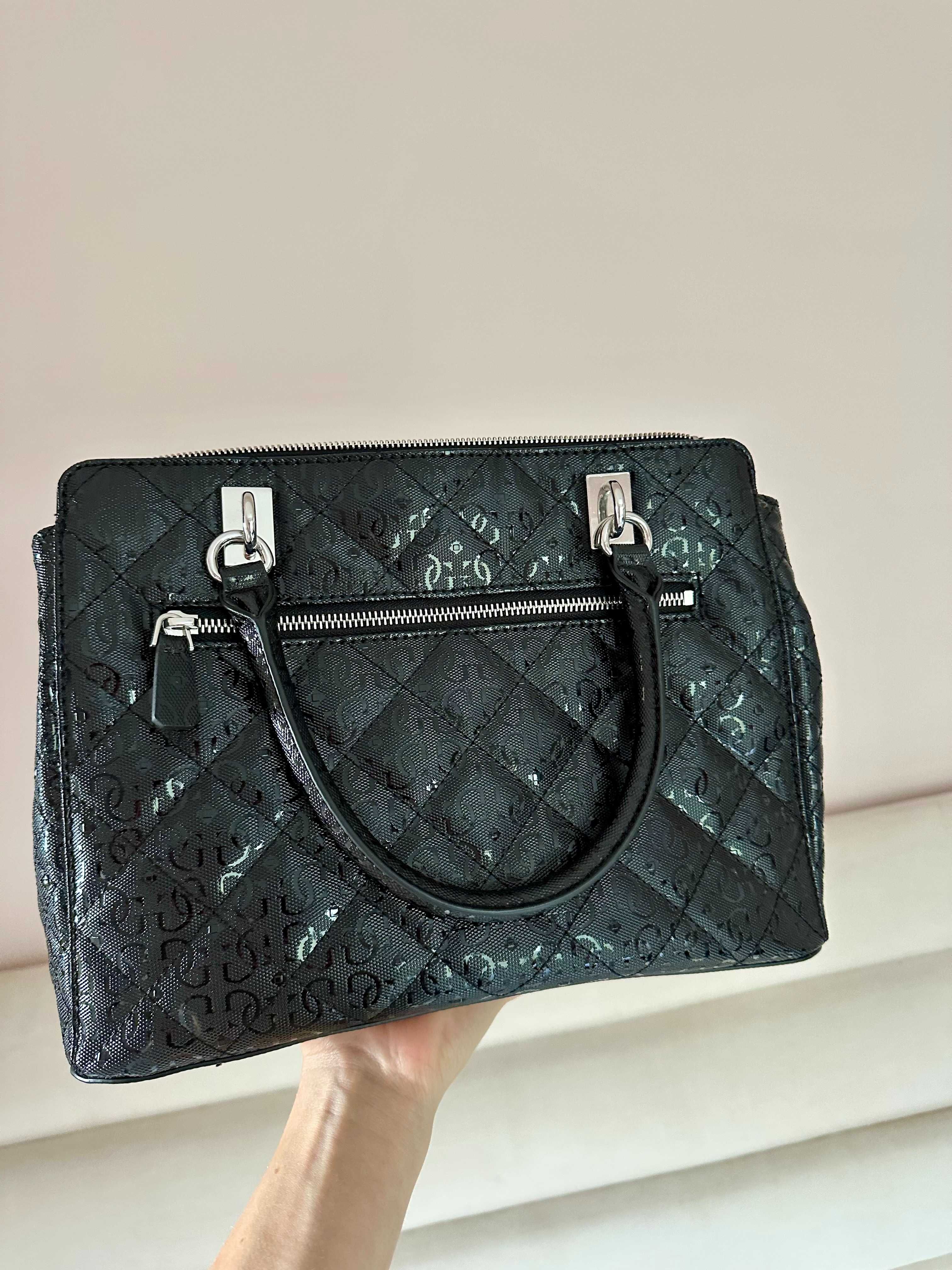 Оригинална Guess чанта — почти нова, с вкл. дълга презрамка