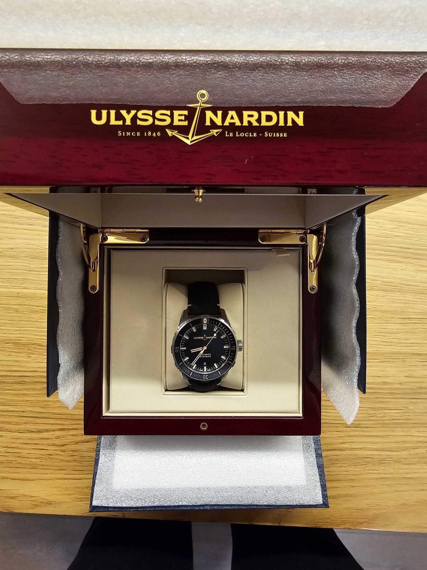 ULYSSE NARDIN като нов !