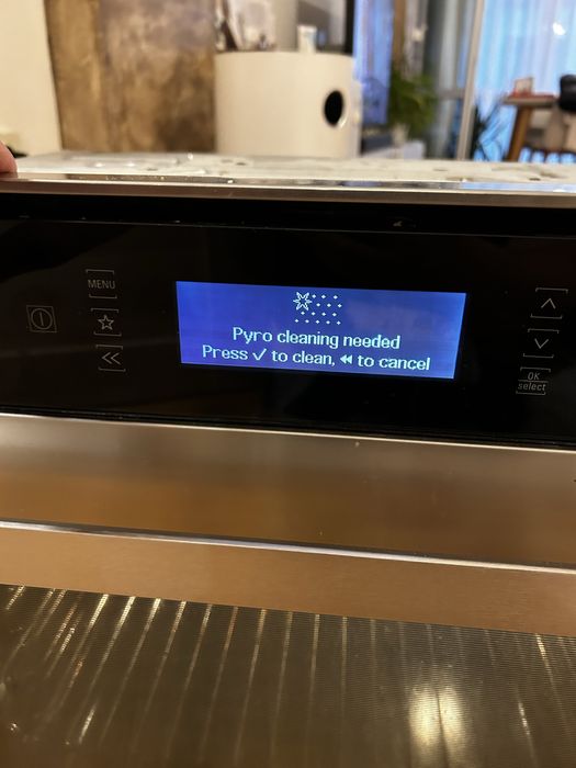 Фурна за вграждане hotpoint ariston, пиролиза, грил за пиле