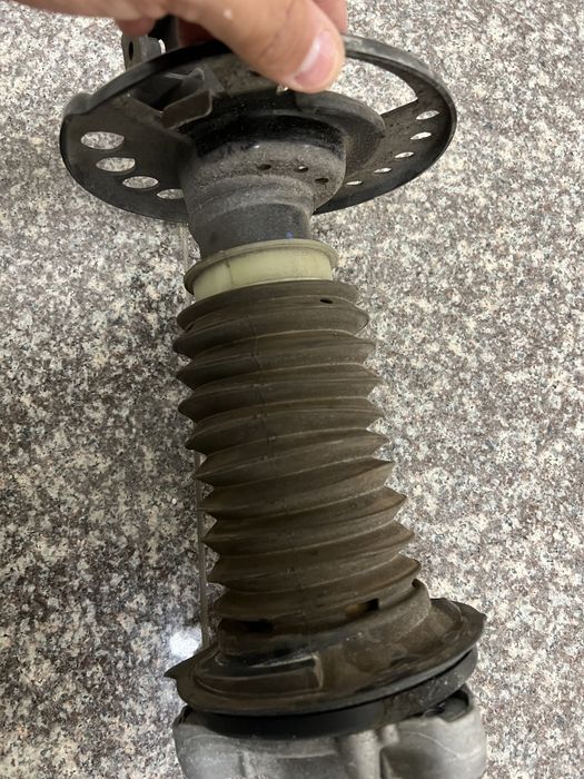 Преден ляв шофьорски амортисьор за bmw x3 G01 G02