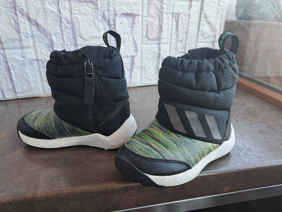 детски ботуши,зимни обувки,боти,апрески,Adidas номер23,5 за момче,адид