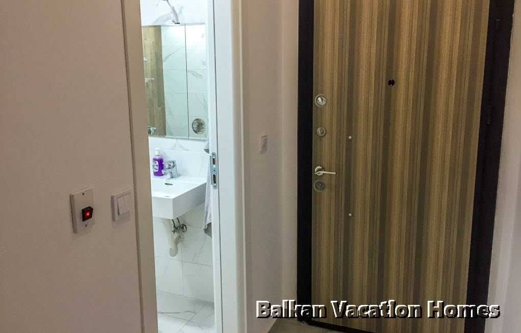 Продава се Двустаен апартамент в Обзор - 66 кв.м за 1955 €/кв.м - Снимка #15