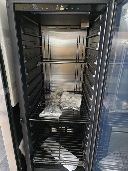 Витрини FORCAR за зреене  на меса нови 2700лв