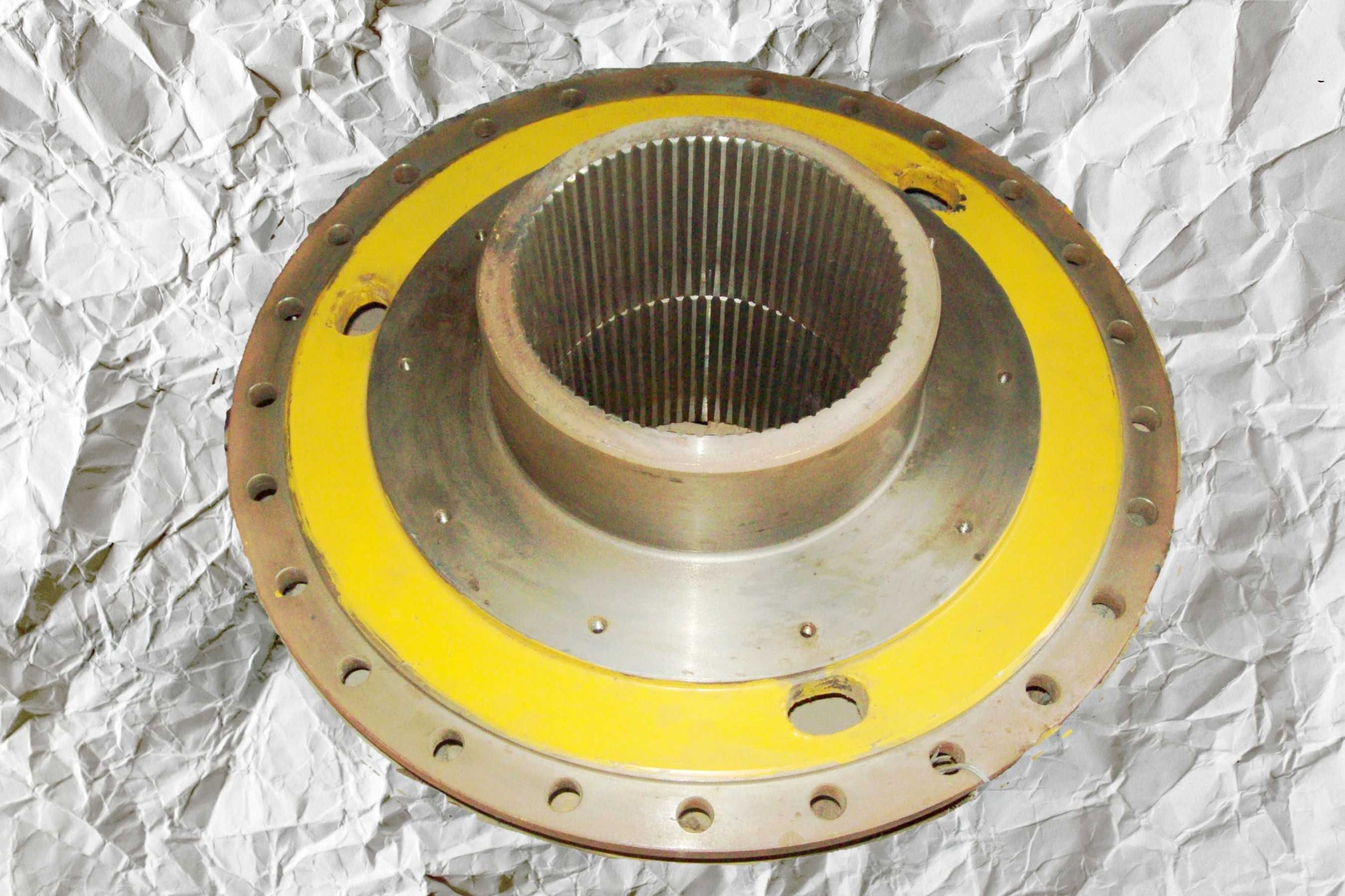 Трак (башмак), натяжное колесо гусеницы, ступица SD22, SD23, SD32