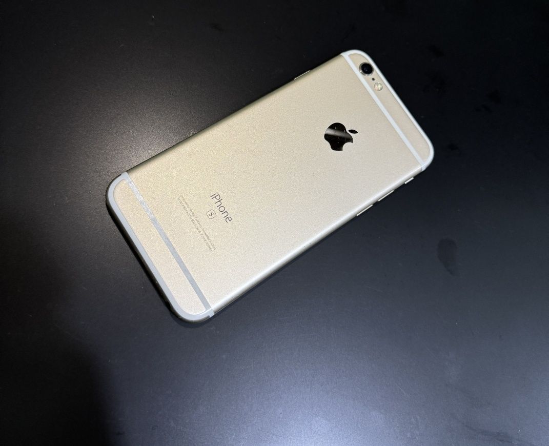 iPhone 6s, в хорошем состоянии...