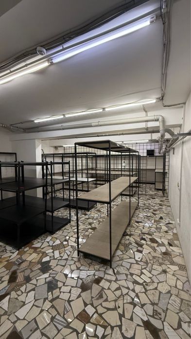 Срочно сдаётся в аренду коммерческое помешение в ЖК Novza 233 м2