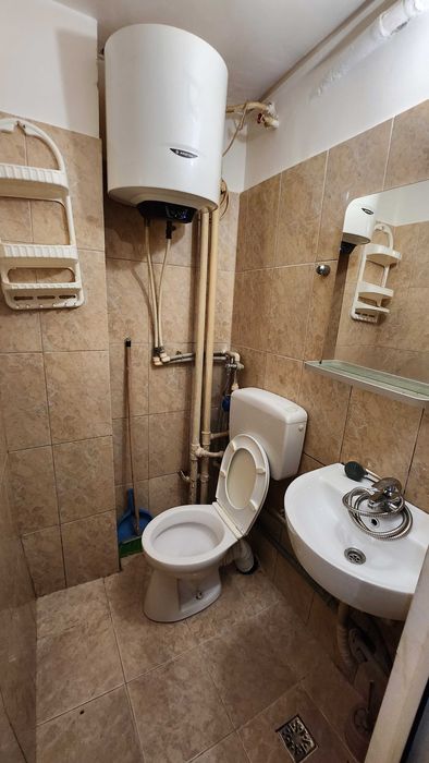 Garsoniera de închiriat