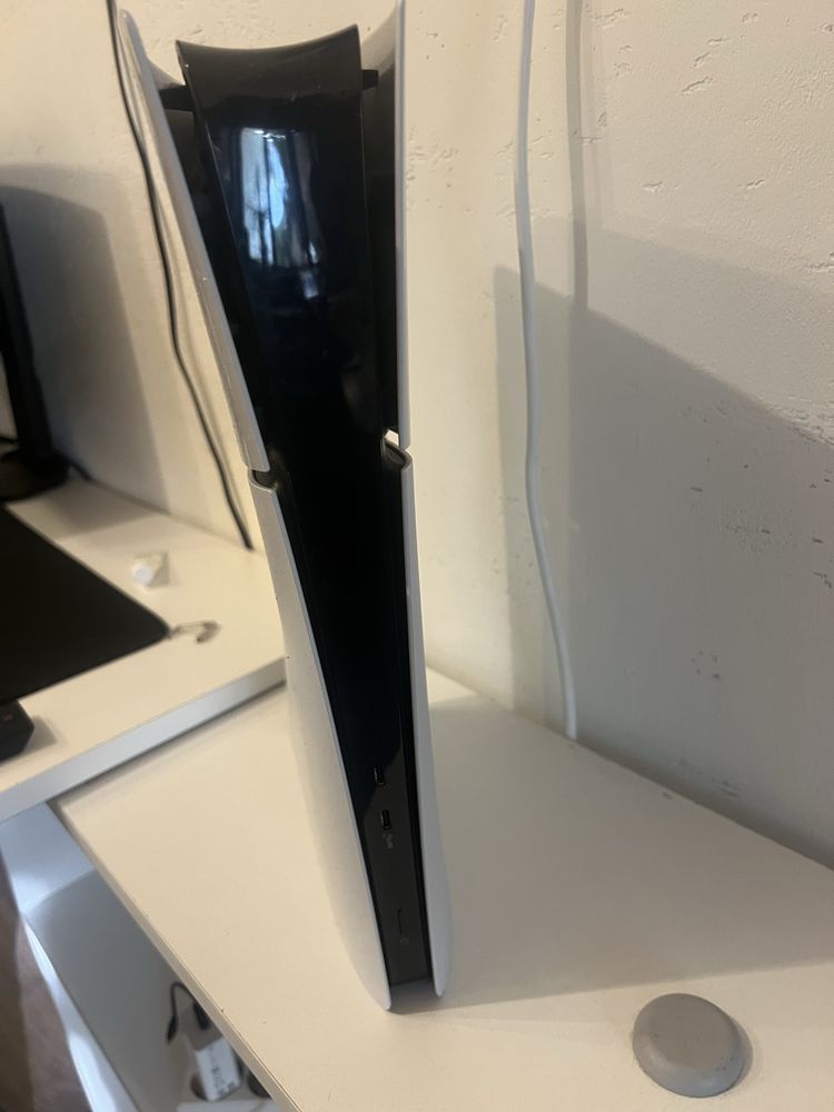 Vand Playstation 5 slim