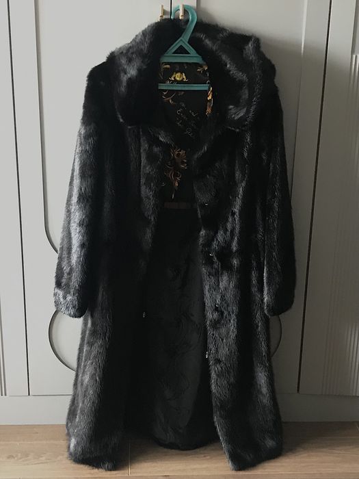 Продам норковую шубу