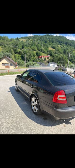 Vând Skoda Octavia 2