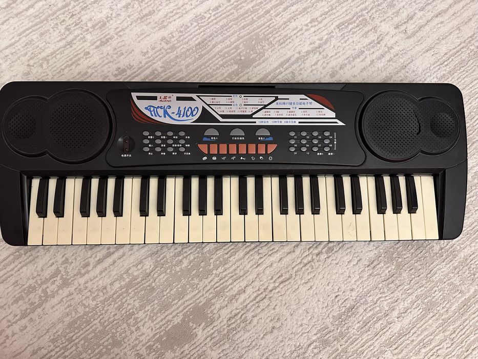 детский электронный синтезатор