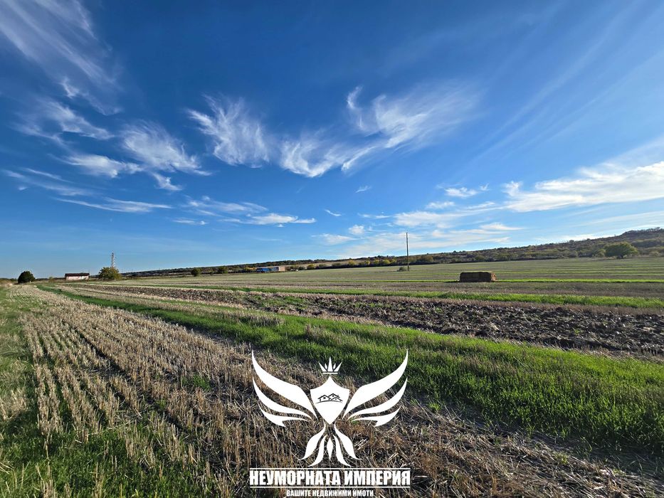 Продавам парцел 7400кв в село Поповица на главен път към Свиленград