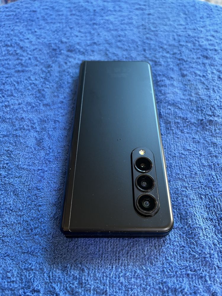 Samsung z fold 3 без забележки