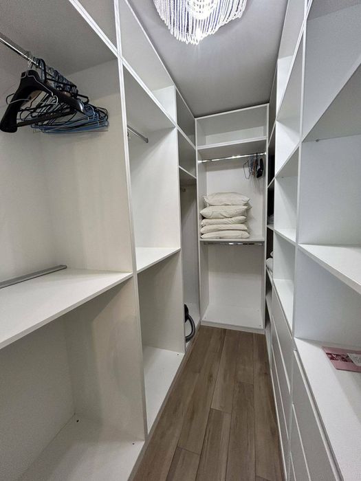 Дава се под наем Многостаен апартамент в Варна, Център - 200 кв.м за 1800 € - Снимка #6