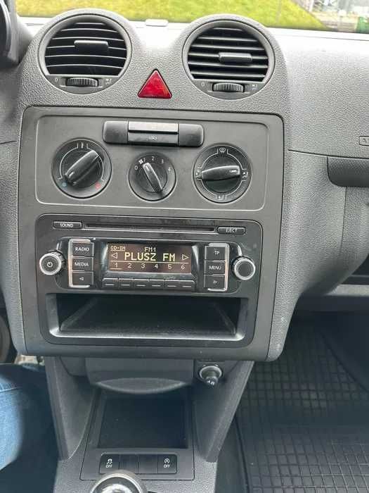 Super OFERTA -Vand vw Caddy 1,6 TDI , an -Dec.2011  3999 EURO