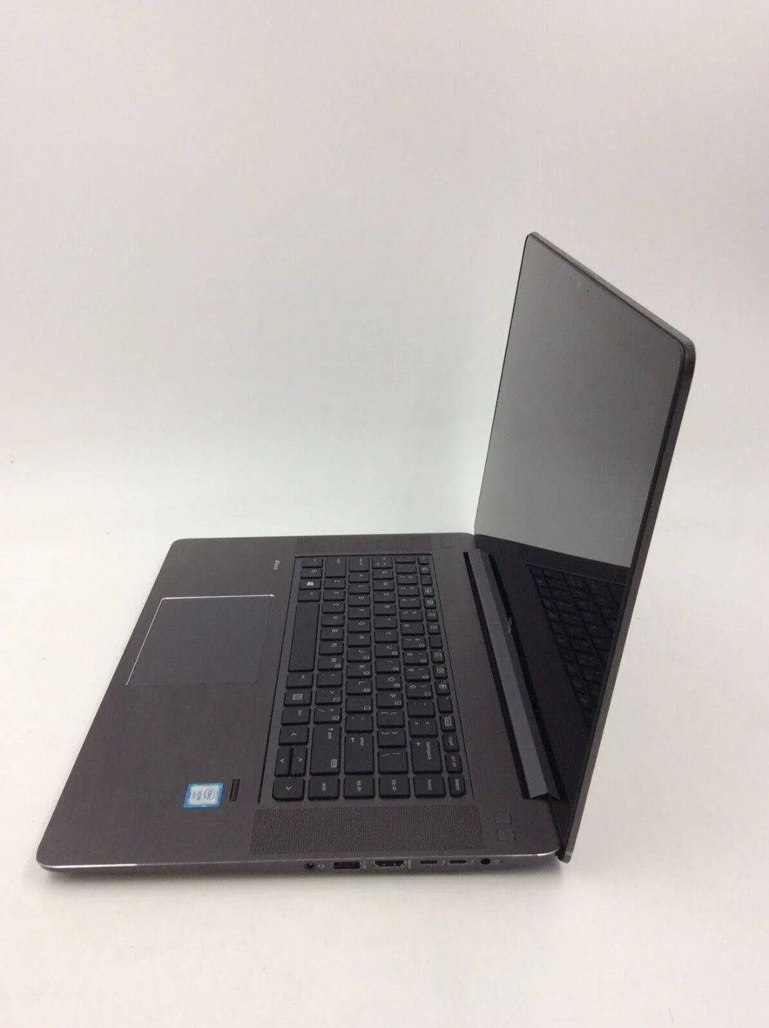 Laptop HP ZBook, RAM 32GB, Nvidia 4Gb,ecran tactil,WIN10, fingerprint