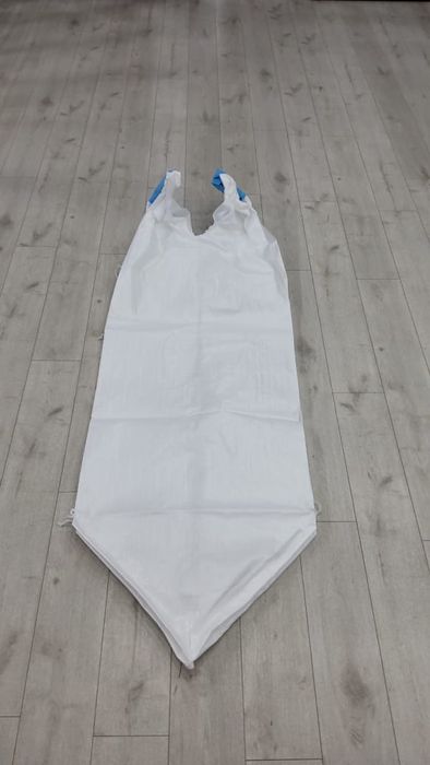 Биг-бэги новые без вкладыша, двустропные, кубовые.