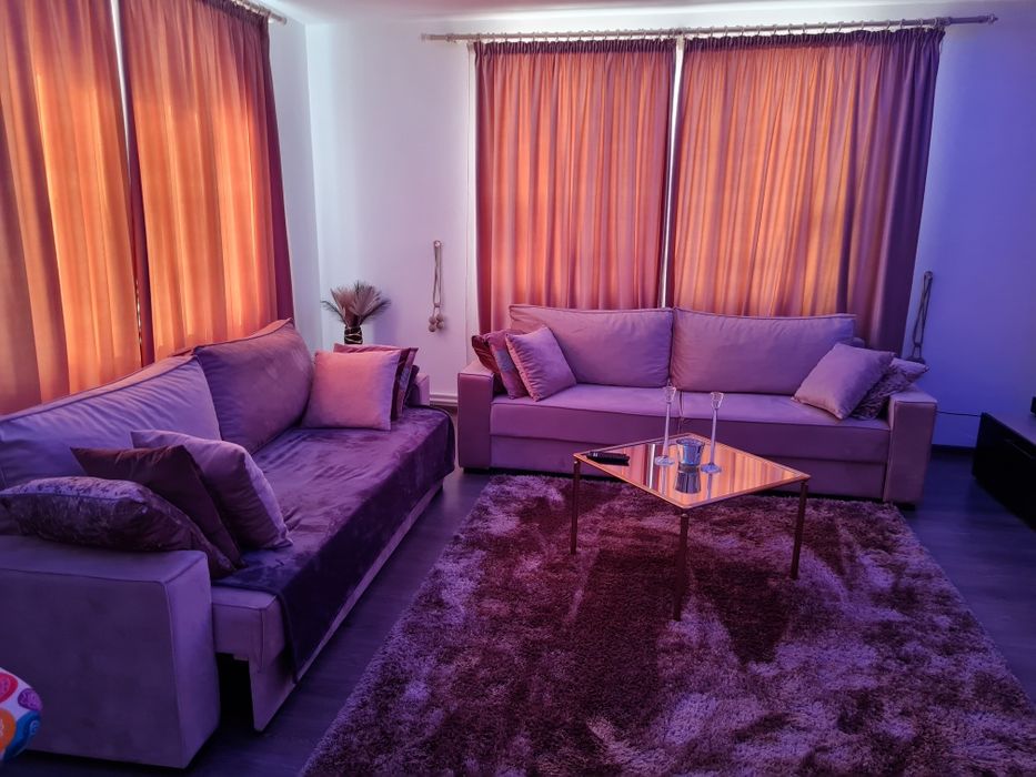 Vand canapele catifea!