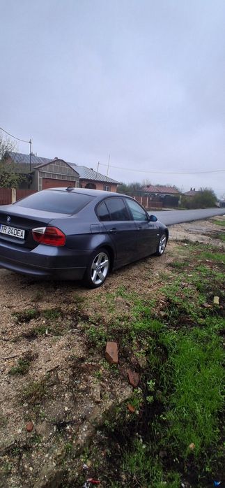 Vând BMW e90 318d