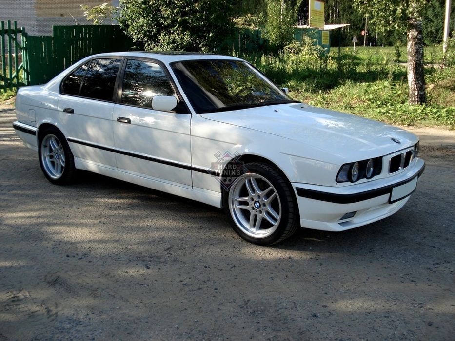 Бампер БМВ Е34 Пороги обвес