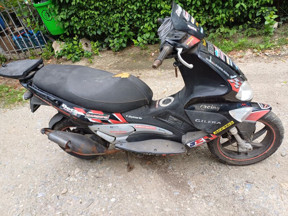 Vând Gilera Runner 50 cm³