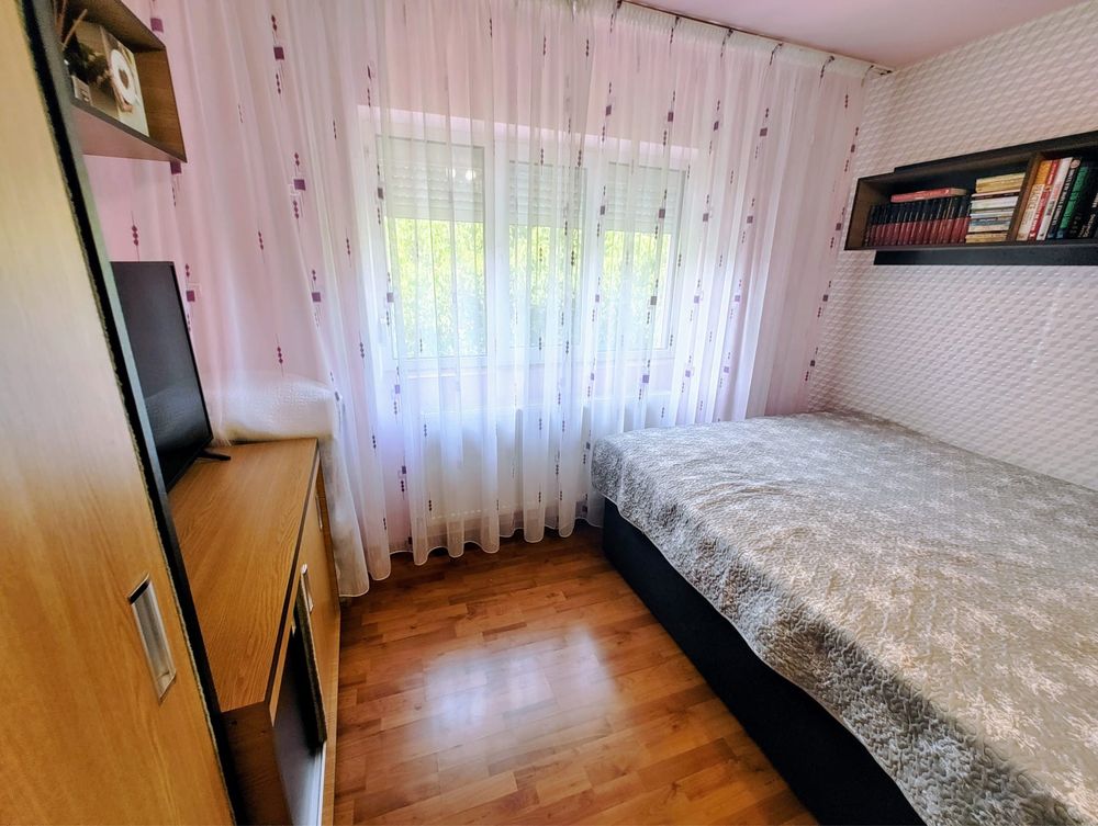 Proprietar vand apartament 2 camere, etaj 1, 50mp, decomandat TG JIU