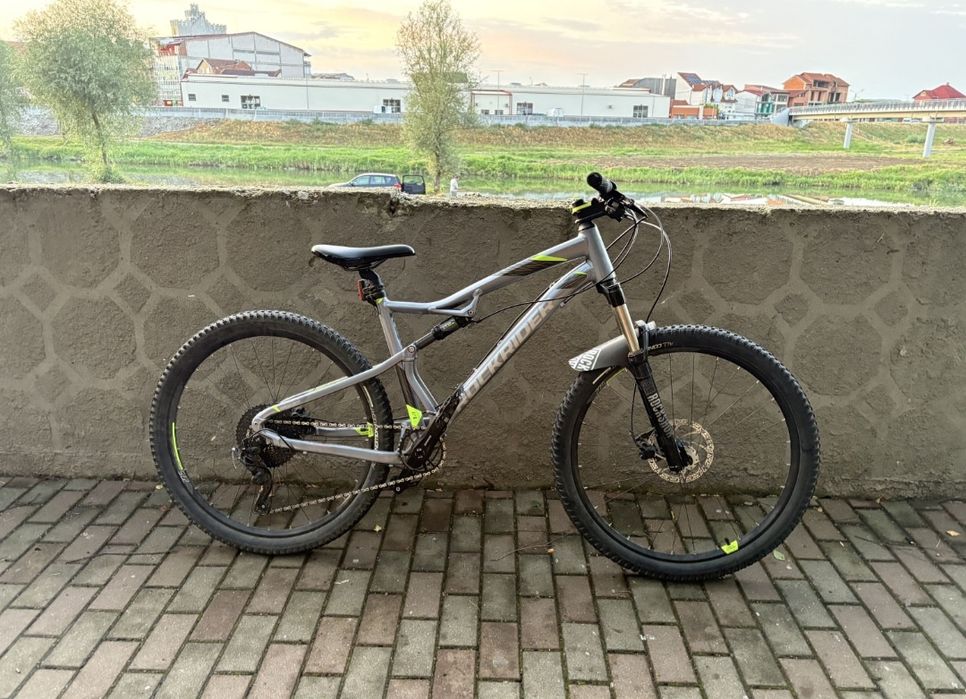 Bicicleta Rockride st1900 s
Furca rockshox 30 cursa 120 mm
Shock cursa