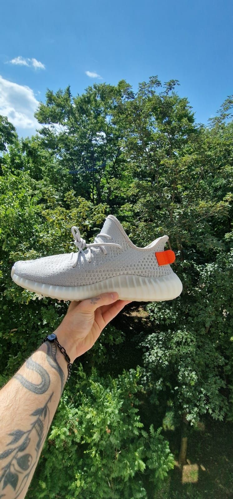 Yeezy 350 V2 Tail Light