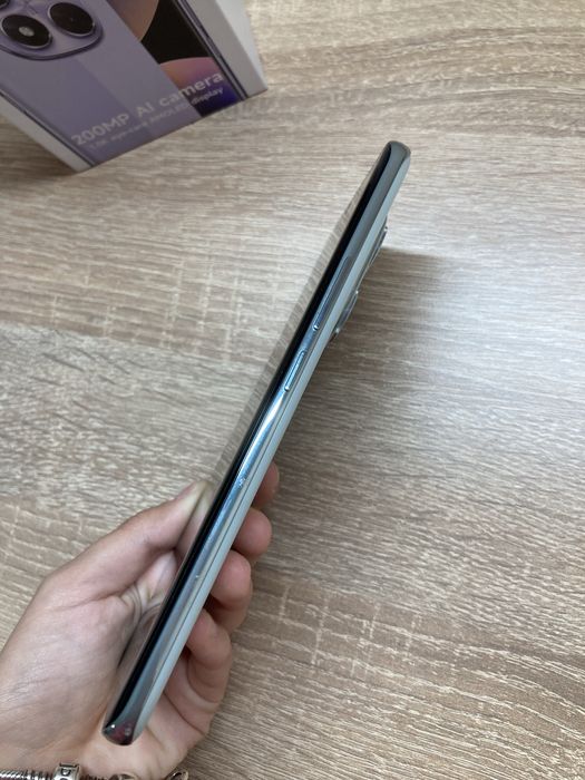 Redmi Note 14 pro и Xaomi Smart Band 9 Active за 500лв.