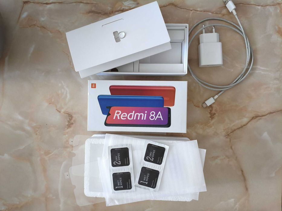 REDUCERE - Telefon Xiaomi Redmi 8A + Husa + Folie sticla