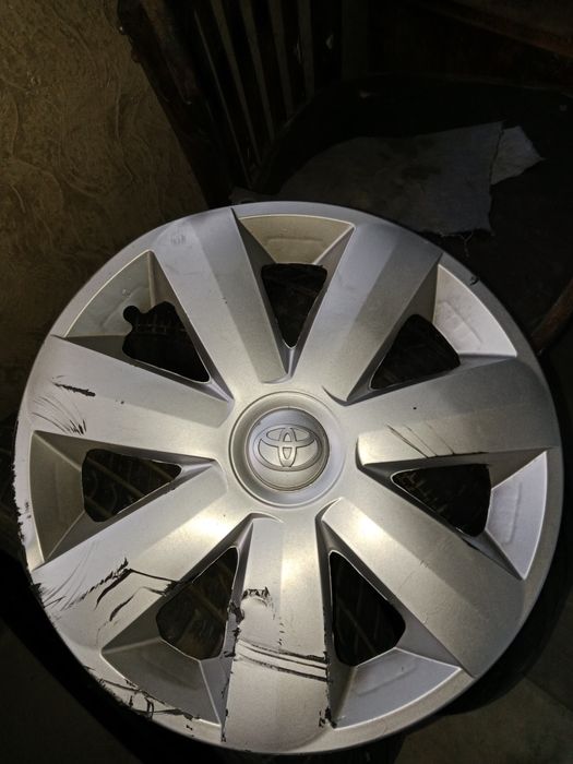 1 колпак р15 тойота