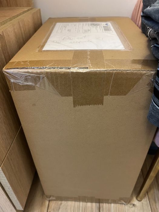 Vând aparat Baby Brezza Formula Pro Advanced 1 Charcoal Nou.Pret bun.