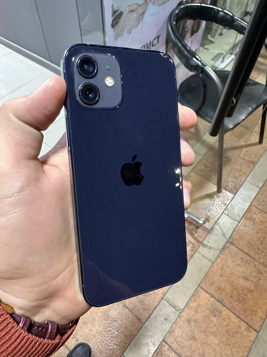 Iphone 12  64 GB 80%