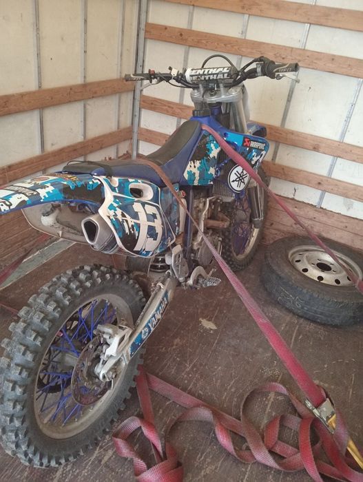 Ridic deșeuri, servicii debarasare, transport, manipulanți marfă